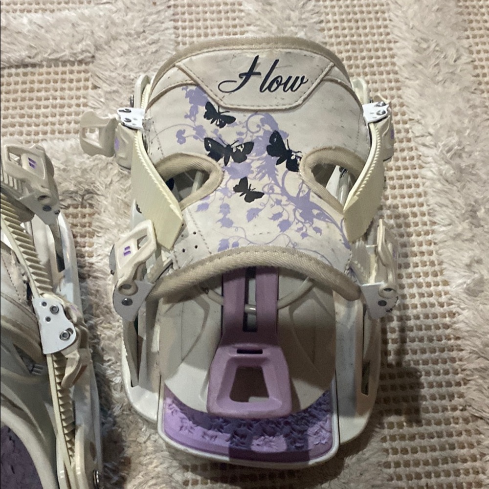 Women's Snowboard Bindings - Cream and Purple